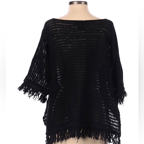 Anthropologie Akemi+ Kin frayed edge with fringe accent, black, BoHo poncho top - Picture 2 of 9
